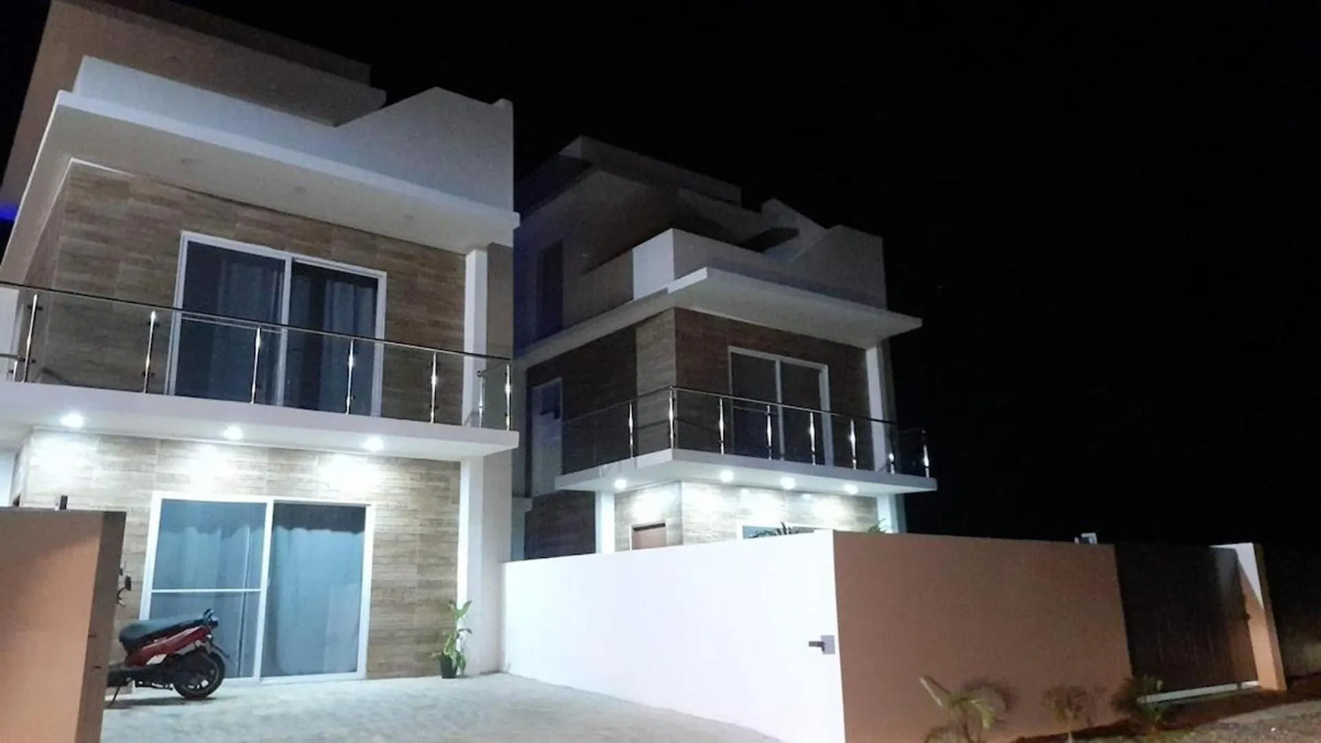 Tropical Paradise Villa In Sosúa